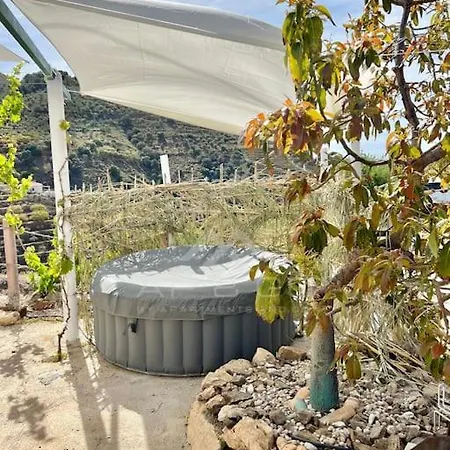 Quiet Rural Jacuzzi